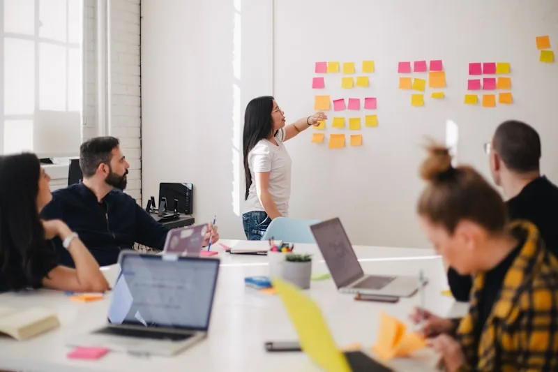 The Evolution of Workplace Culture - 虎扑电竞