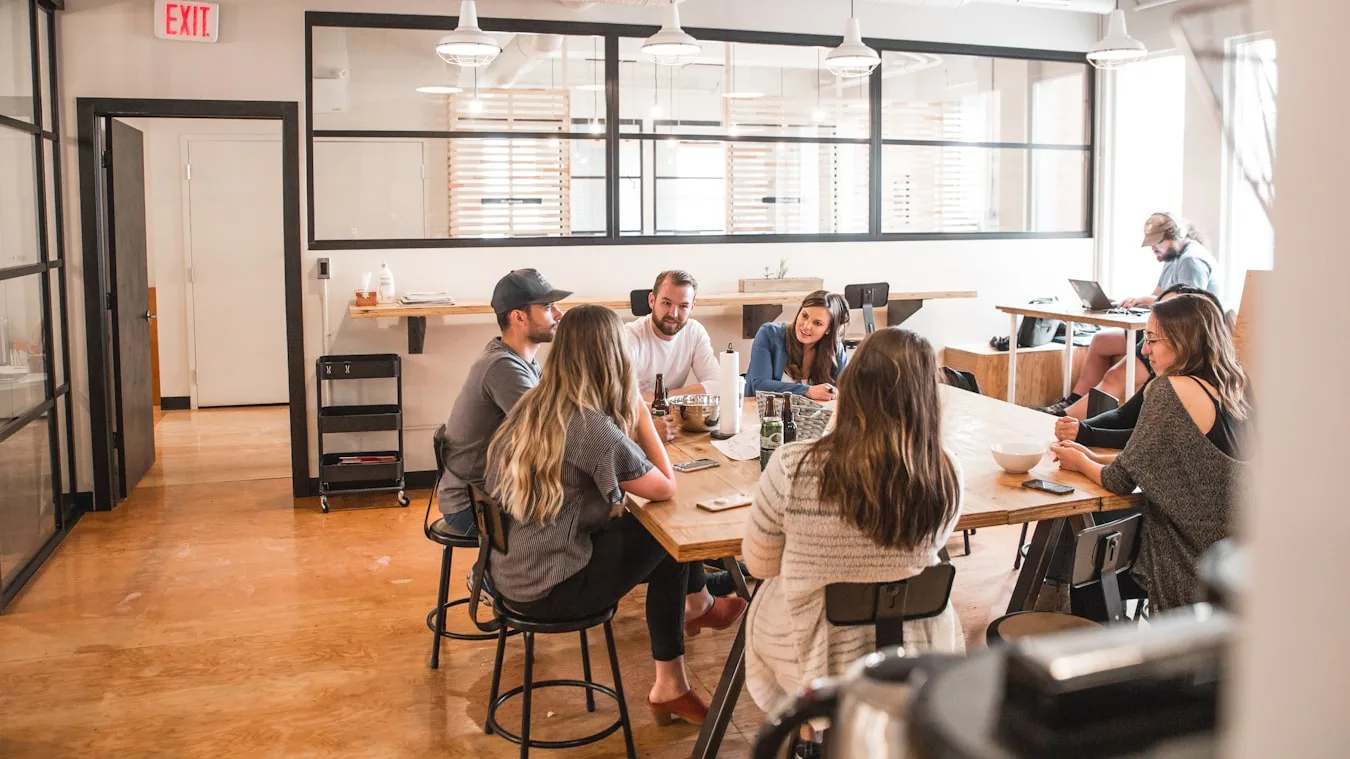 The Evolution of Workplace Culture - 虎扑电竞